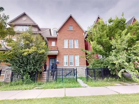 9 Elia Lane, Toronto, ON, M3J 0E5﻿ - Upper | 9 Elia Lane, North York