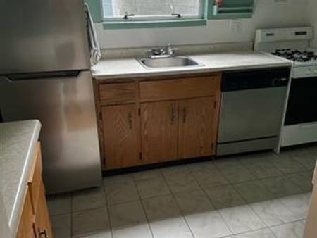 One bedroom sublet available Feb.1st