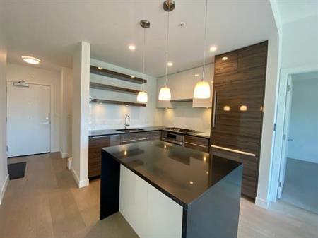 1 bed & den unit for rent, close to Canada Line