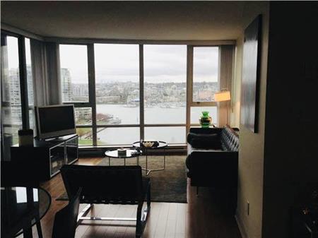 Spacious 2 Bed+2full bath+ Den Unfurnished@ Yaletown WEST ONE