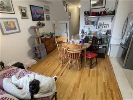 2 Bed / 1 Bath in Junction Triangle