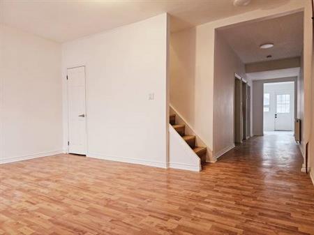 Newly Renovated 3 Bedroom in Kensingston