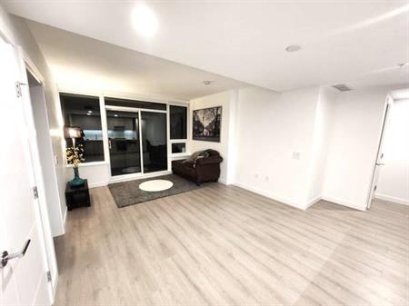 Ovation - Modern 1 Bed /Shared Utilities