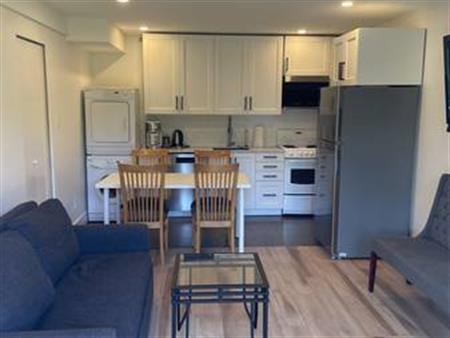 Deep Cove Pet Friendly 1 Bedroom Suite