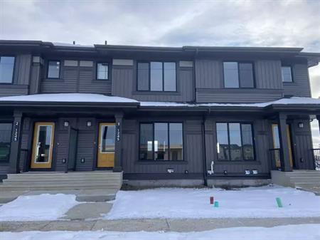 Townhouse for rent at 1245 Keswick Drive Southwest | 1245 Keswick Drive Southwest, Edmonton