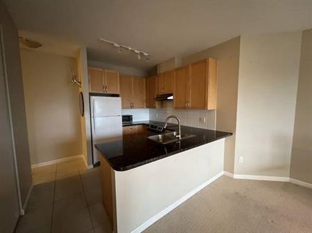 2 bed 2 bath condo for rent