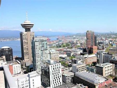 1BR1BA1DEN@the Hudson - 610 Granville Steet