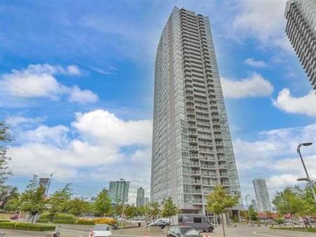 Bright 2-Bed, 2-Bath Condo with Mountain Views in Surrey City Centre