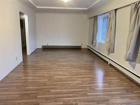 3 Bed/1 Bath West End Apartment for Rent