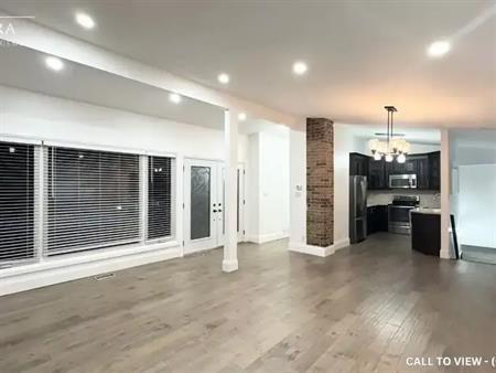 2517 Truscott Dr, Mississauga, Ontario L5J 2B3 | 2517 Truscott Drive, Mississauga