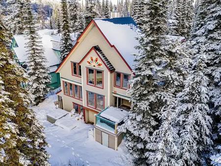 Silverstar Mountain 4 bedroom 3 bath | 270 Monashee Road, Vernon