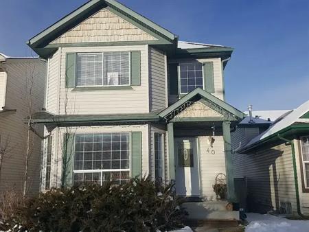 4 Bedrooms 2 Story Single Family House NW | Calgary