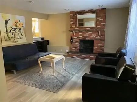 Bright, clean,cozy 2 story basement, 5min to Ctrain, schools, shopping, hospital | Calgary