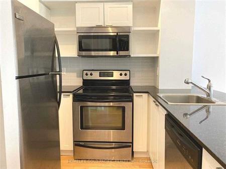 Yonge/Bloor Luxury 1Bdrm Hard Wood Floor Granite Kitchen Counter