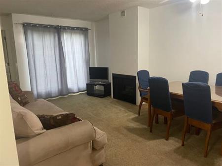 AVAILABLE IMMEDIATELY! 2BR