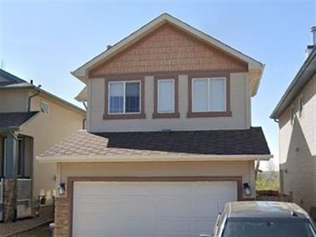 3 bed 2-1/2 ba with den main floor space in Evanston, available July 1st!!! | 57 Evansford Grove Northwest, Calgary