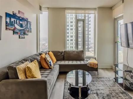 FULLY FURNISHED BEAUTIFUL VIEW IN A 1 BEDROOM PLUS DEN DOWNTOWN CALGARY | 2503 - 901 10 Avenue SW, Calgary