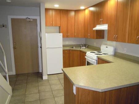 Townhouse Style Two Bedroom Unit in Gorge Area!