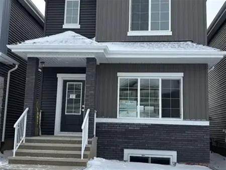 Newly Built 3 Bed Home With Detached Double Garage – Starling, Edmonton AB | 3208 Magpie Link Northwest, Edmonton