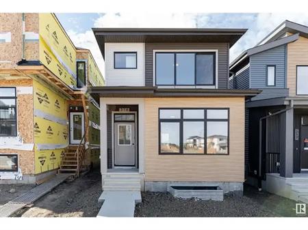 Brand New Home in Alces SW of Edmonton, perfect for a family | Alces Dr, Edmonton