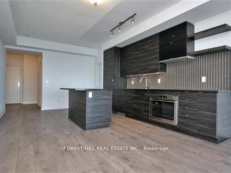 Lakeshore Blvd W & Parklawn Stunning 2Bdrm +Lrg Den Modern Kitchen