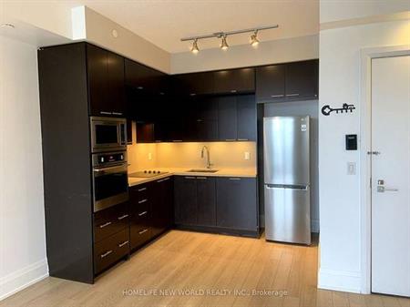 E.Yonge/S.Sheppard Spacious 1Bdrm +Den Open Concept Layout Modern