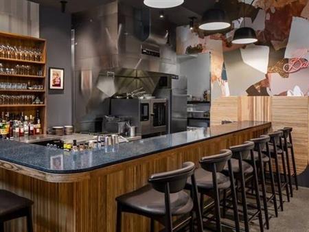 Pendant Lighting, In Suite Laundry, Kitchen Island