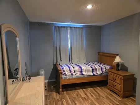 Looking for Female tenant in beautiful house in Citadel NW | Calgary