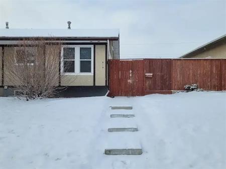 Clean main floor suite with 3 bedrooms  in NE for rent $1700 /month | 919 Marcombe Drive Northeast, Calgary