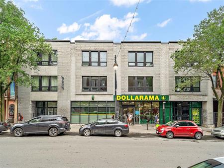 1 Bedroom - 3827 Boulevard Saint-Laurent, Montréal