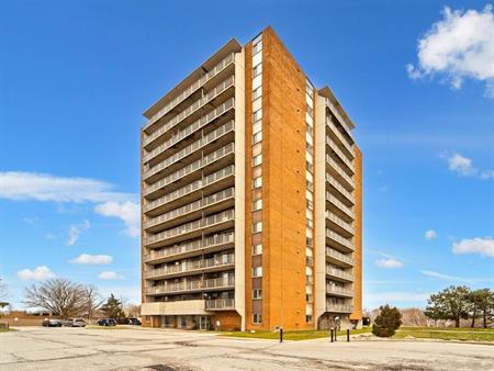 Leamington Towers Apartments