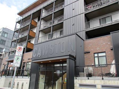 2bed 2bath Condo; Cawston Ave – Available February 1st