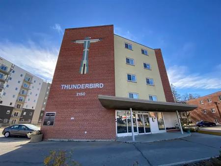 Thunderbird | 2150 Portage Avenue, Winnipeg