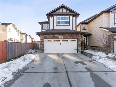 Luxurious Living - 3 Bedroom Home (SHORT/LONG TERM RENTAL) in SKYVIEW! | Calgary