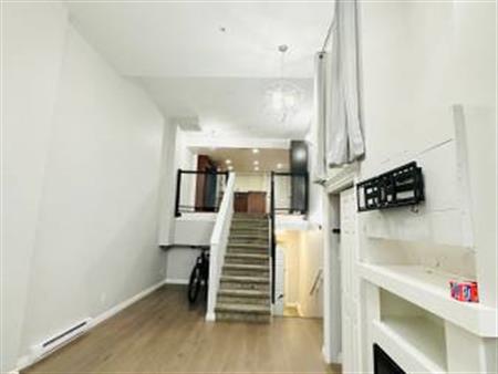 Modern 1 Bedroom Townhouse in Langford