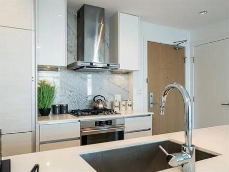 Metrotown One bedroom Apartment for Rent - $2650/mo