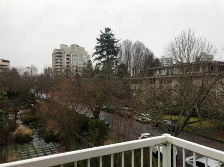 3F 1-BR Kerrisdale