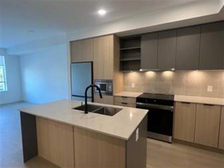 Amazing 1 Bed, 1 Bath, New-build, Parking, Storage & More!