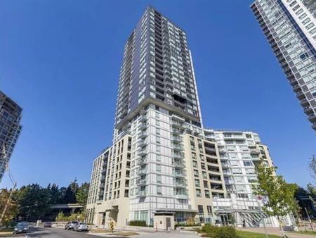 2 Br 2 Bath Condo Near Joyce-Collingwood Skytrain