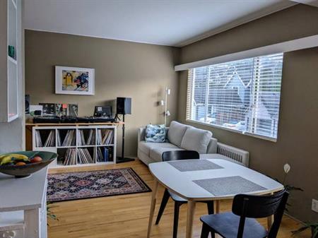 1bedroom apt. April1