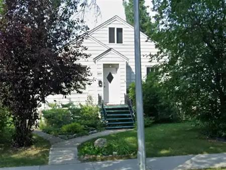 Cozy House for Rent in the Edmonton French Quarter | Edmonton