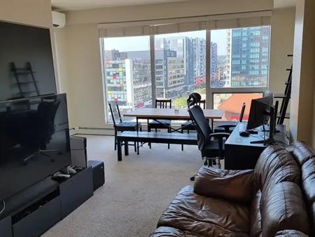 Downtown 2 Bed & 2 Bath Condo (AC included) | 711 - 1053 10 Street Southwest, Calgary