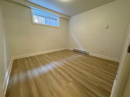 2Br/1Ba suite available March 1st near Claremont