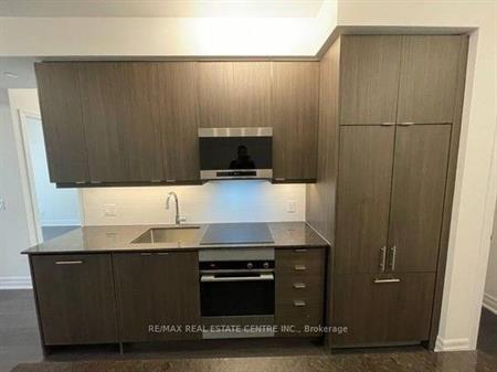 Hurontario/Elm-NEW Spacious 2Bdrm 2Bath Parking&Locker