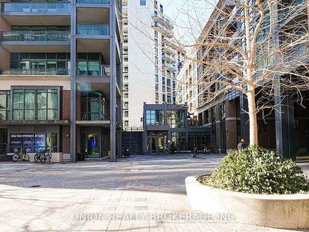 1 Bed & 1 Bath - Bohemian Embassy Condominiums