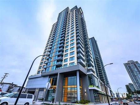 EDMONDS Skytrain Station High Rise 2 Bedroom Corner Bright Apartment