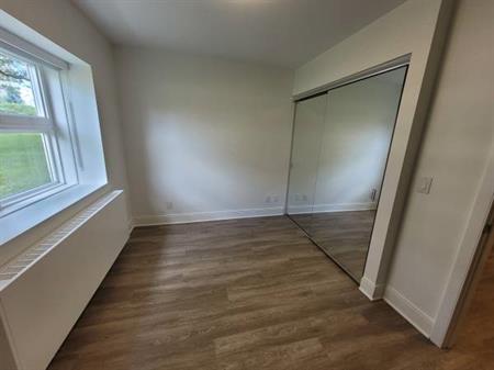 Renovated, Pet-Friendly Units (Parkwoods Village)