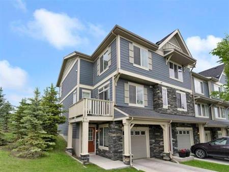 3 Bedroom Townhouse in Great Community