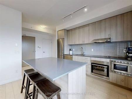 Bayview Ave & Sheppard Ave Stunning 2Bdrm +Den Modern Kitchen 1Parkin