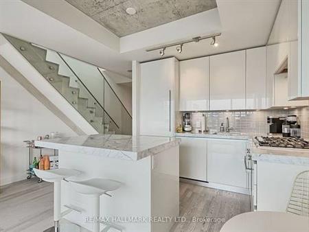 1 Bedroom, 2 Bathroom - 2-Storey Loft Penthouse - Thompson Residences